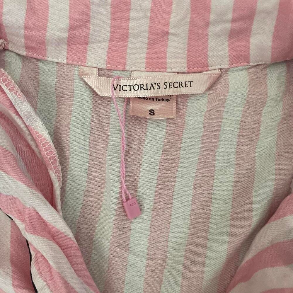 NWOT Victoria’s Secret Signature Pajama Set | Short Sleeve Top + Shorts Size S - Picture 3 of 4